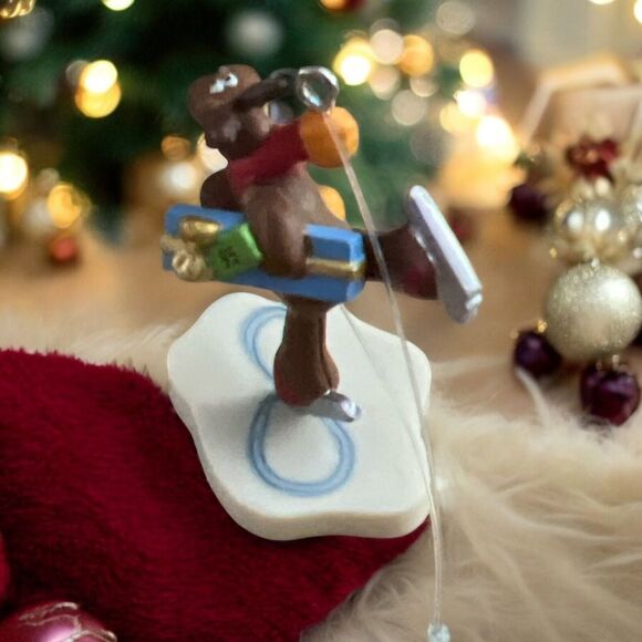 Hallmark Keepsake Miniature Ornament Keepsake Collectors Club skating moose 1995 - Picture 4 of 5